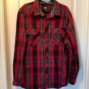 Men’s Rock & Republic Red and Black Plaid Button-Up Shirt